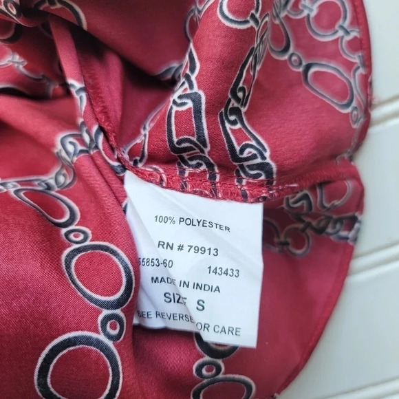 Two Hearts Maternity Red Black Satin Shiny V-Neck Tie Back Top Blouse Sz S - Picture 13 of 13